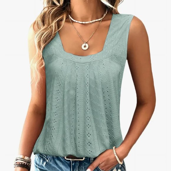 Nwot Mint green eyelet tank top 1x - Picture 3 of 5